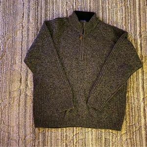 Very nice and comfy Pendleton quarter zip. Excellent Condition